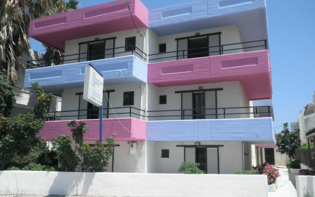 George's Studios & Apartments
