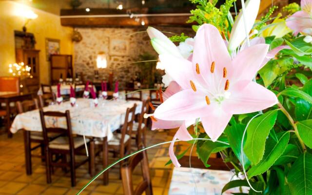 Logis Auberge Du Peras