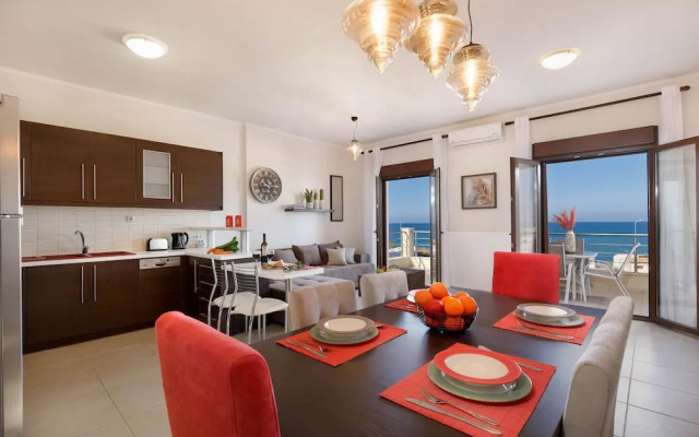 Cafe Noir - Sea View Exclusive Maisonette