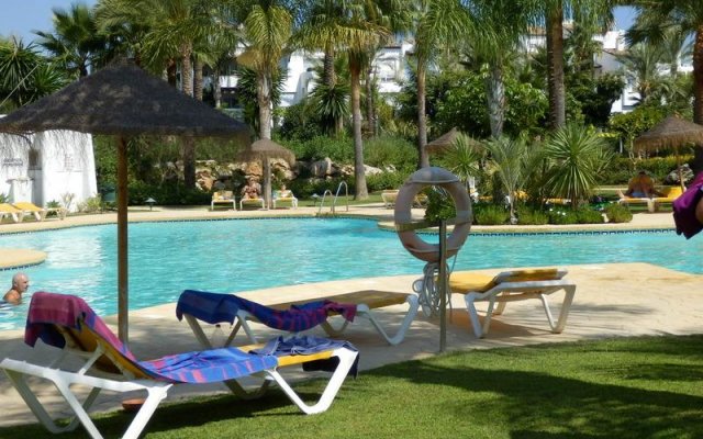 Apartment in Estepona, Malaga 101510