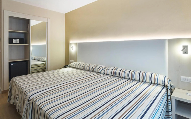 Al Khoory Atrium Hotel