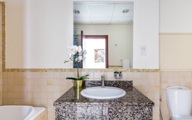 Sea View! Spacious 2BR in JBR + Pool & gym