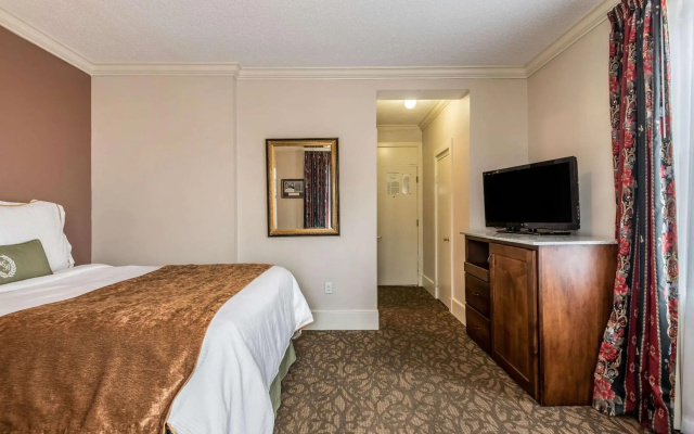 Hotel Bothwell Sedalia Central District, an Ascend Collection Hotel