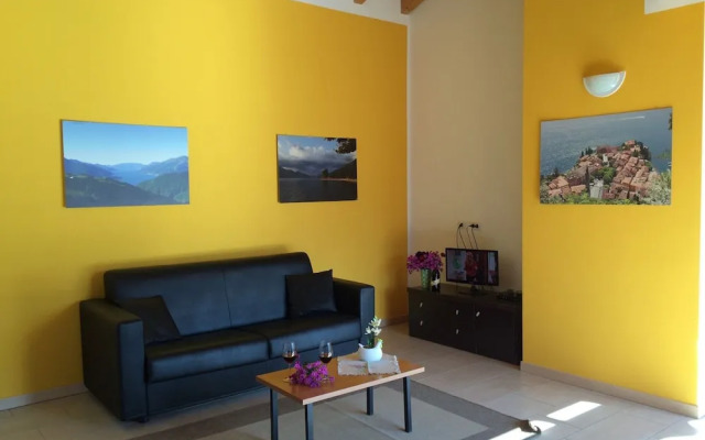 Spacious Apartment in Vercana with Hot Tub