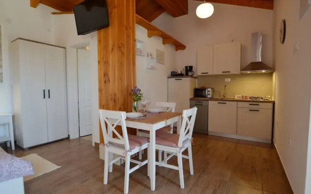 Lush and Sweet Escape Apartments