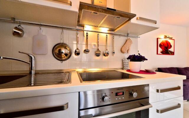 Sunny Bobica Apartments