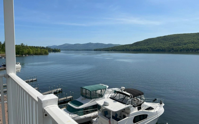 The Georgian Lakeside Resort
