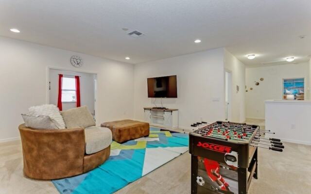 6028bod 14 Bedroom Home