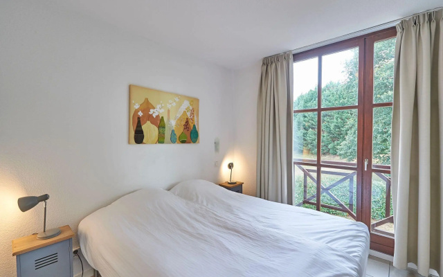 Luxurious detached villa with beautiful garden on castle estate