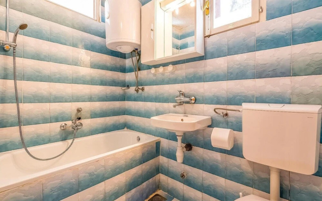 Beautiful Apartment in Ledenice With 4 Bedrooms and Wifi