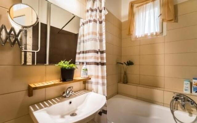 Park View Apartment with Sauna, A/C