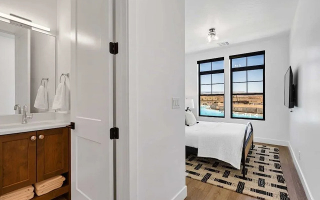 Playa Lucaya By Redawning