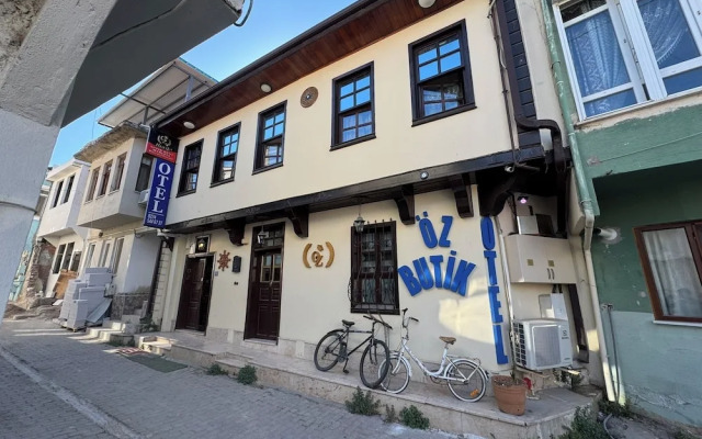 Oz Butik Otel Antik Kent Myrleia