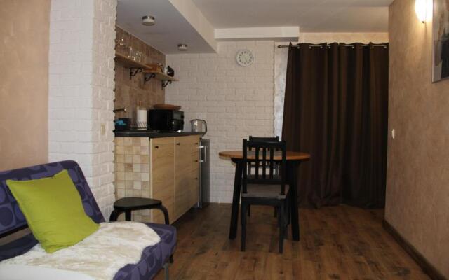 Old Town R1 Apartment with a separate entrance