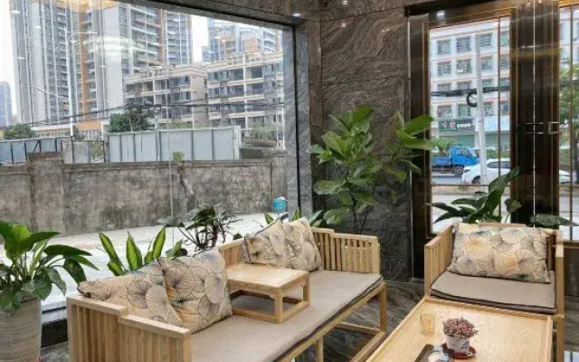 Xinying Hotel (Mingzhu Station)