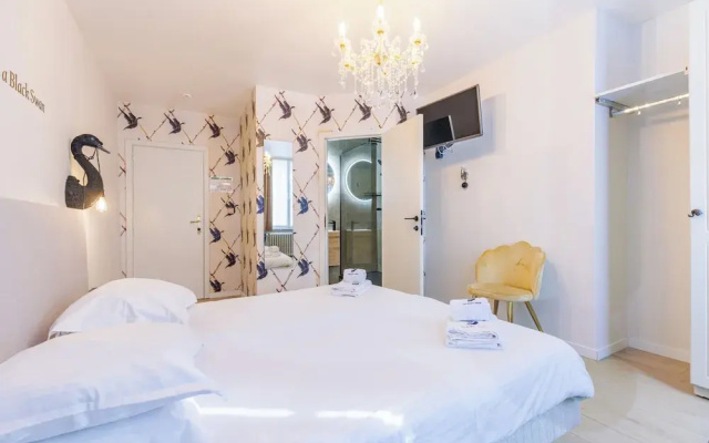 The Black Swan Hotel