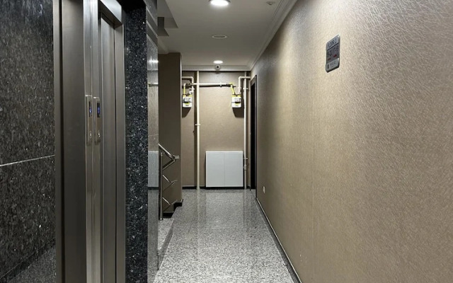 Homelike Residence