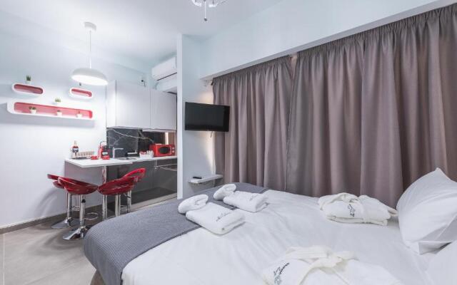 Iguana Gold Luxury Suites 1min from Ermou str