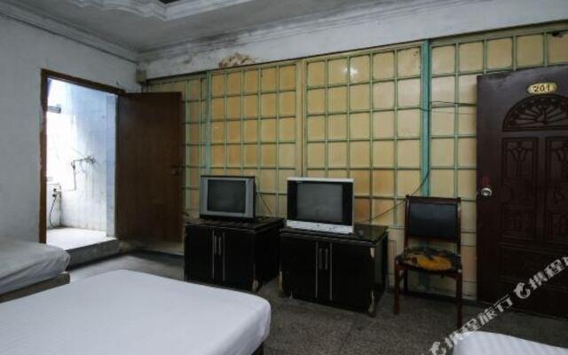 Yiju Hostel