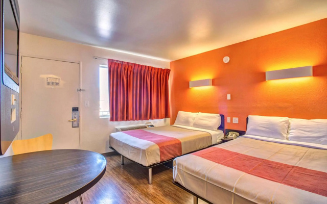 Motel 6 Murfreesboro, TN