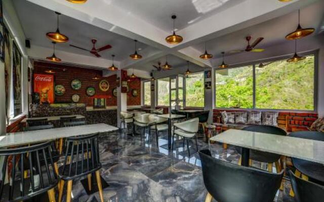 Sahastradhara RiverResort