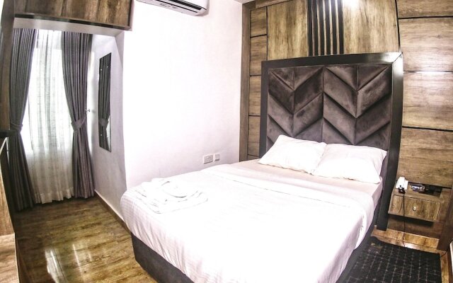 Swiss Executive Luxury Hotel