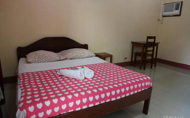 Tia Mer's Guest House