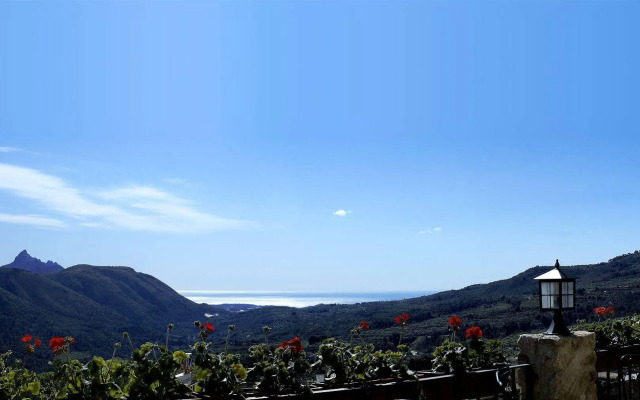 Cases Noves - Adults Only