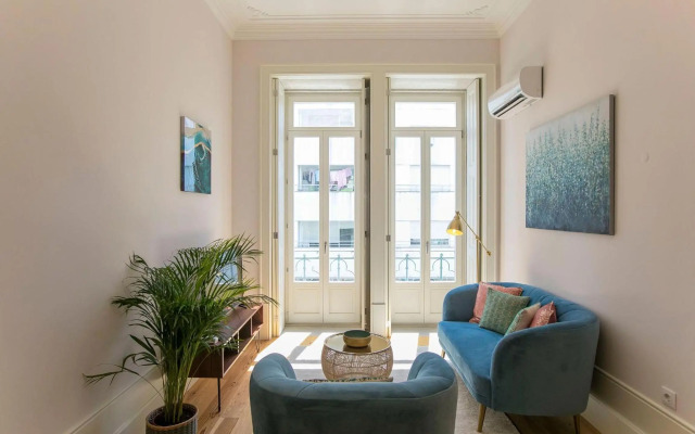 LovelyStay - 2BR Flat with AC in Duque de Loulé