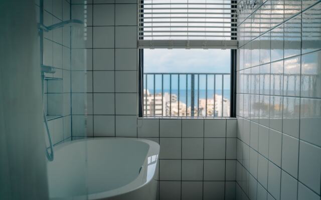 Blue Steak Wonder Chatan