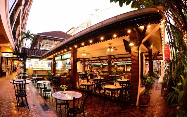 Silom Village Inn