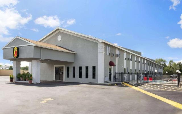 Super 8 by Wyndham Ardmore