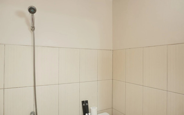 Cozy and Strategic Place Studio at Margonda Residence 4 Apartment