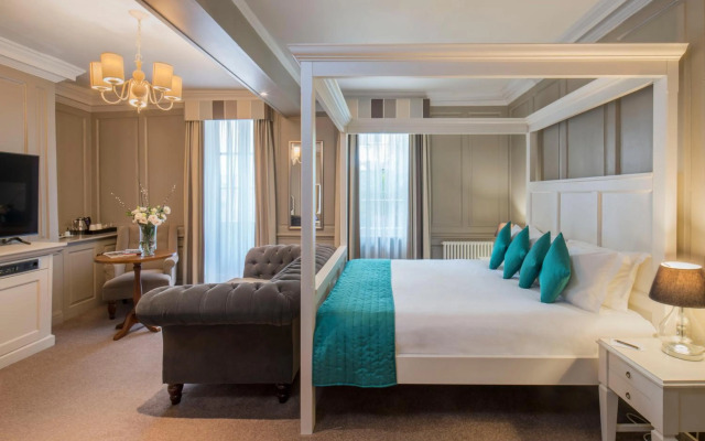 Vanbrugh House Hotel