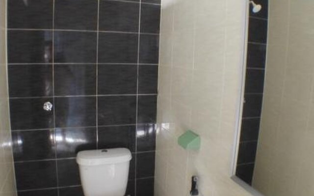 Tebing Guest House
