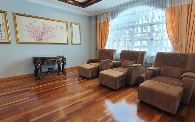 Smurf Inn Homestay