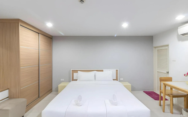 Siam Privi Hotel