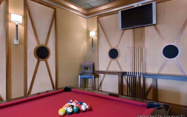 Hilton St. Petersburg Carillon Park