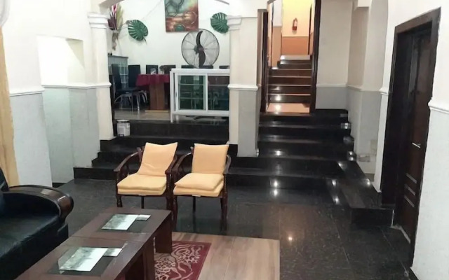 Howard Lodgings and Leisure
