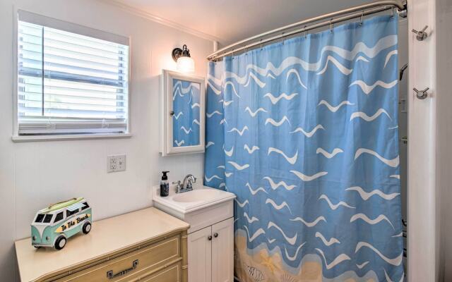 Gulf Coast Views: Stilted Retreat in Galveston!