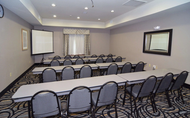 Best Western Plus Kenedy Inn