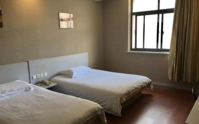 Elan Hotel Taicang Wuyang Square