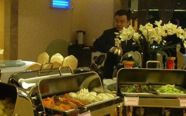 Shenlong Hotel
