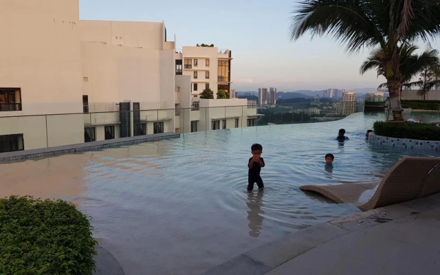 Eclipse Residence Pangea