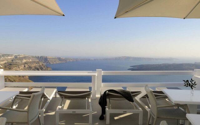 Aqua Luxury Suites
