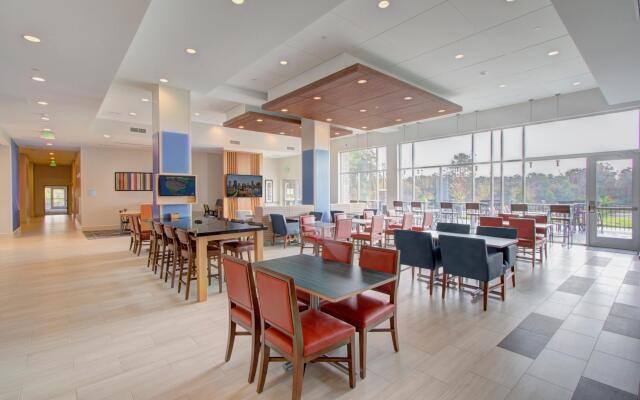 Holiday Inn Express & Suites Charlotte Southwest by IHG
