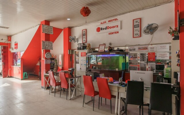 RedDoorz near Jalan MP Mangkunegara Palembang