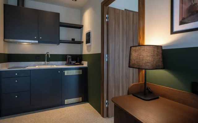 Evripidou7 Kalamata Mediterranean Suites