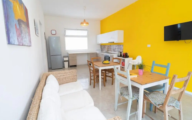 Villa Malamuri in Caucana-finaiti-casuzze-finaiti Nord