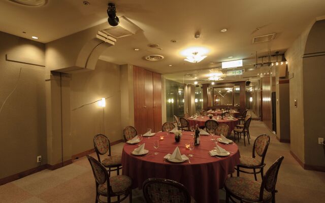 Court Hotel Asahikawa